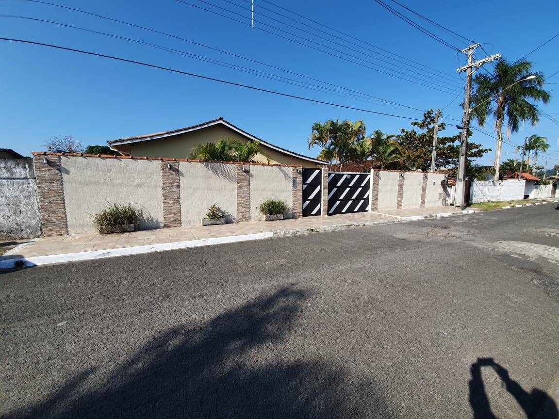 CASA À VENDA EM CANANÉIA SP - 1061