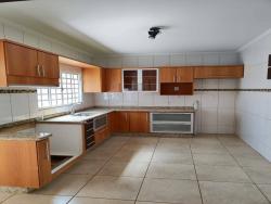 Casa para Venda em Pouso Alegre - 2