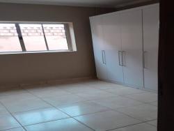 Casa para Venda em Pouso Alegre - 3