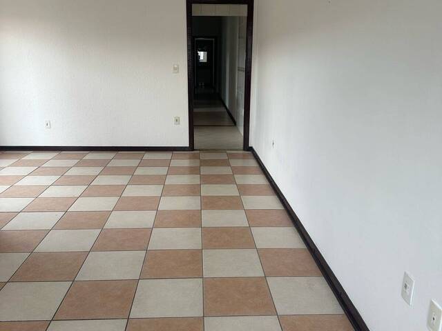 #2484 - Casa para Venda em Pouso Alegre - MG