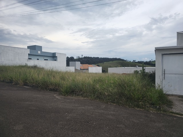 #2530 - Área para Venda em Pouso Alegre - MG - 1
