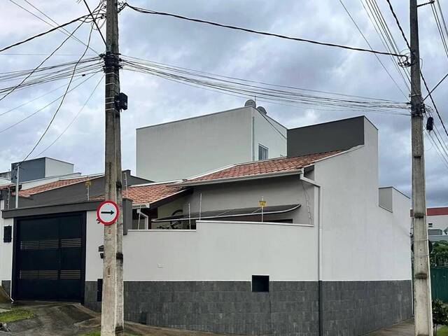 #2901 - Casa para Venda em Pouso Alegre - MG