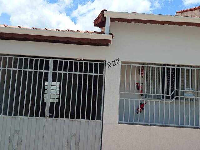 #2700 - Casa para Venda em Pouso Alegre - MG - 1
