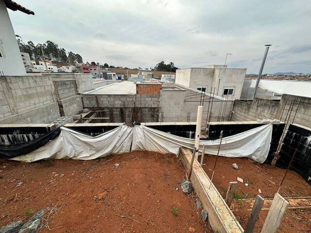 #2557 - Área para Venda em Pouso Alegre - MG - 1