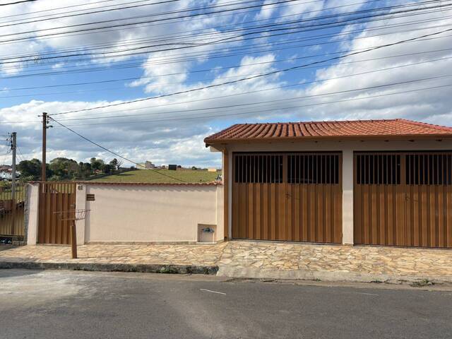 #2522 - Casa para Venda em Pouso Alegre - MG