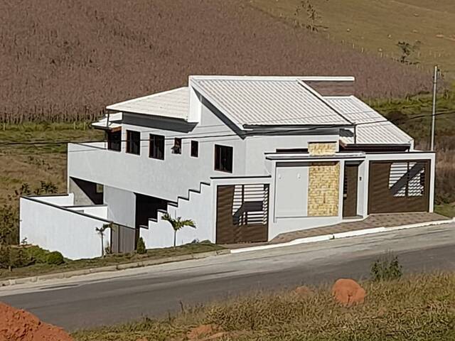 #2674 - Casa para Venda em Congonhal - MG - 1
