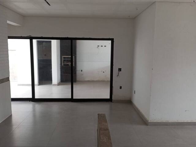 #2704 - Casa para Venda em Pouso Alegre - MG - 2