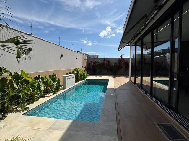 #2715 - Casa para Venda em Pouso Alegre - MG