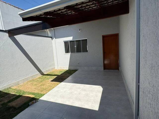 #2719 - Casa para Venda em Pouso Alegre - MG - 1
