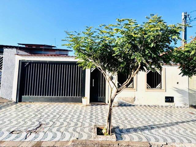 #2744 - Casa para Venda em Pouso Alegre - MG