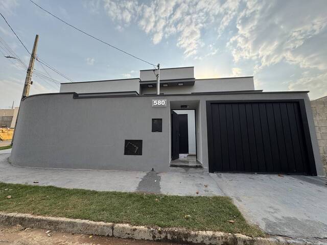 Casa para Venda em Pouso Alegre - 2