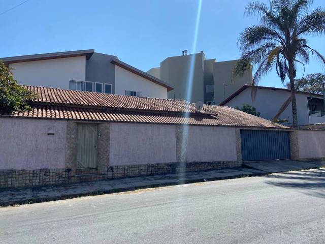 #2826 - Casa para Venda em Pouso Alegre - MG - 1