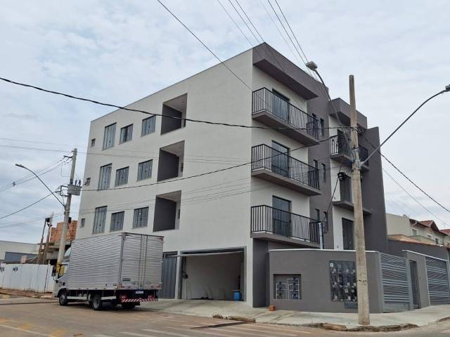 #2940 - Apartamento para Venda em Pouso Alegre - MG - 1