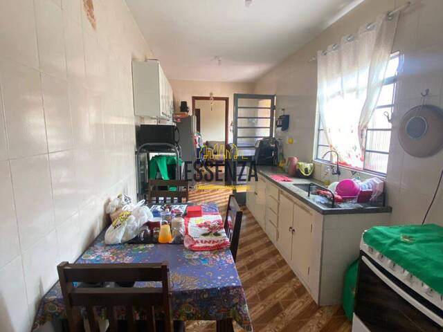 #2988 - Casa para Venda em Pouso Alegre - MG