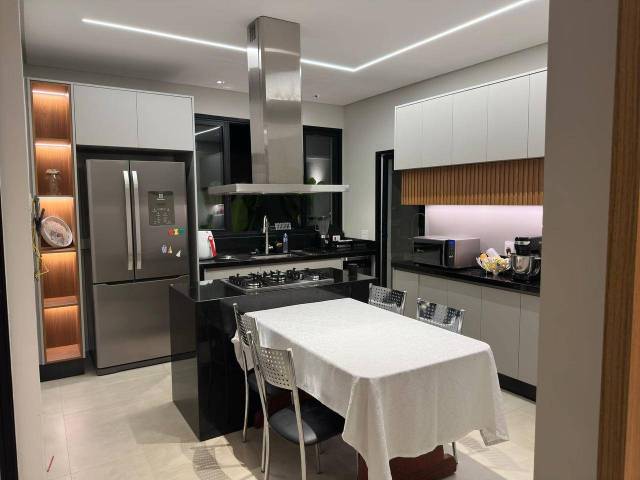 #2831 - Casa para Venda em Pouso Alegre - MG - 1