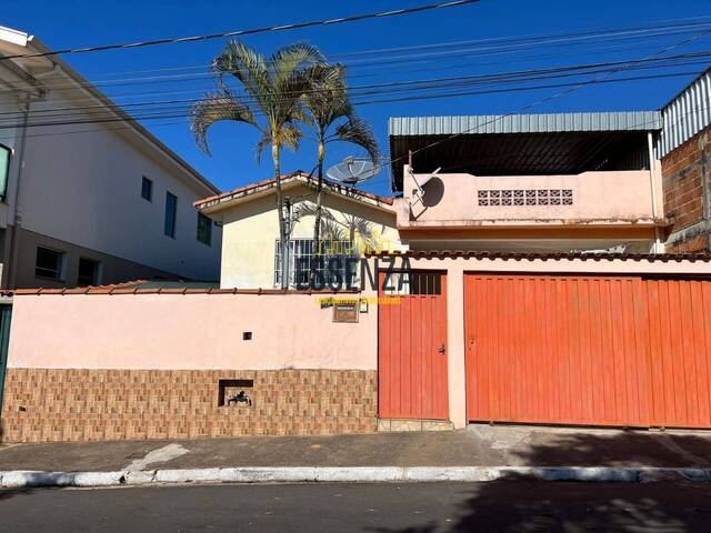 #3004 - Casa para Venda em Pouso Alegre - MG - 1