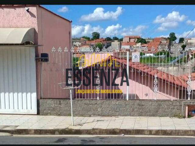 #3098 - Casa para Venda em Pouso Alegre - MG - 1