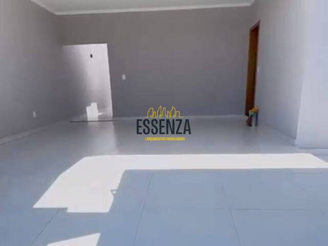 Casa para Venda em Pouso Alegre - 2