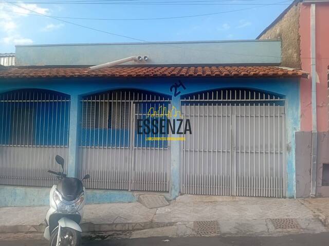 #3255 - Casa para Venda em Pouso Alegre - MG - 1