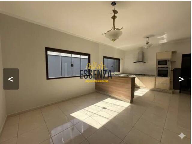Casa para Venda em Pouso Alegre - 4