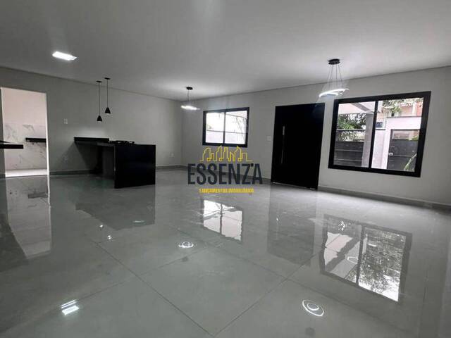 Casa para Venda em Pouso Alegre - 3