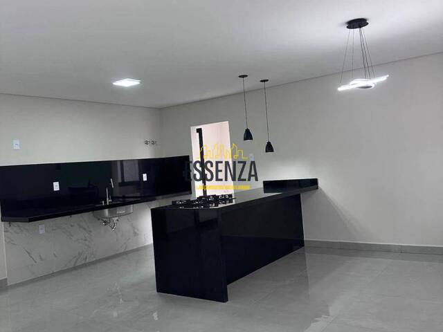 Casa para Venda em Pouso Alegre - 5