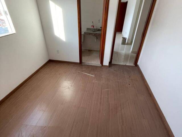 Apartamento para Venda em Pouso Alegre - 3